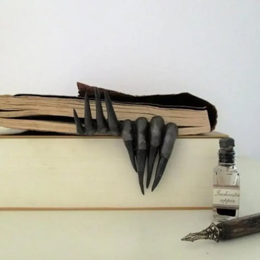 Thriller Devil's Hand Bookmark – Witch Hand Art Figurine for Halloween & Horror Lovers